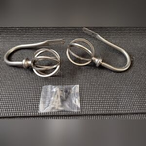 Rod Desyne Curtain Holdbacks